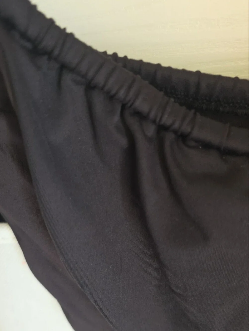 SKIMS sleek black